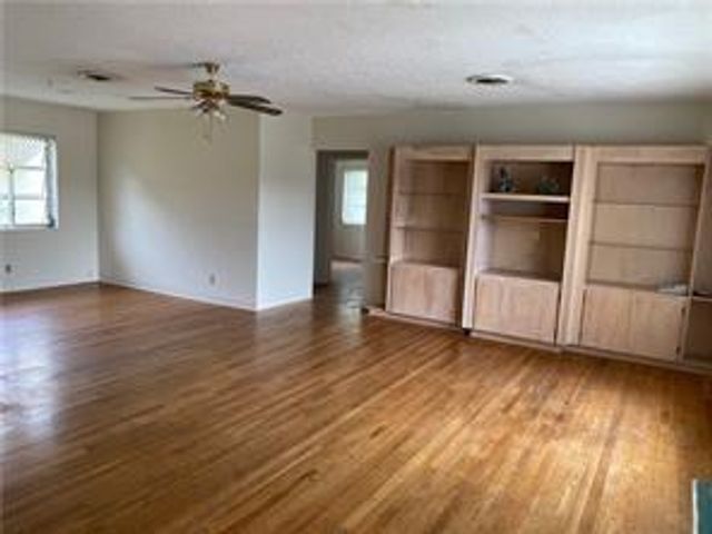 2525 Pierce St, Hollywood, FL 33020