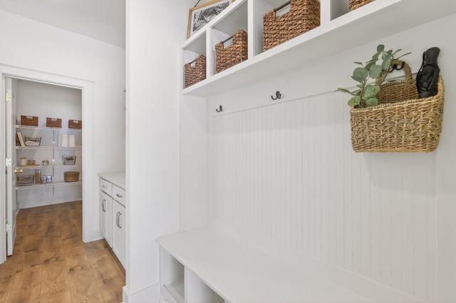 709 Conifer Dr, Spring Hill, TN 37174