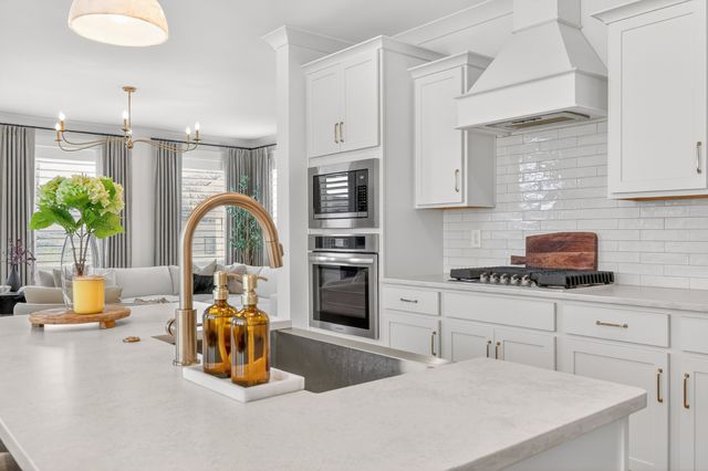 709 Conifer Dr, Spring Hill, TN 37174