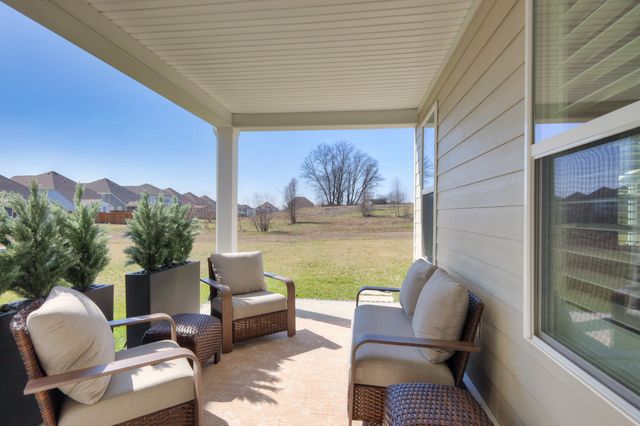 709 Conifer Dr, Spring Hill, TN 37174