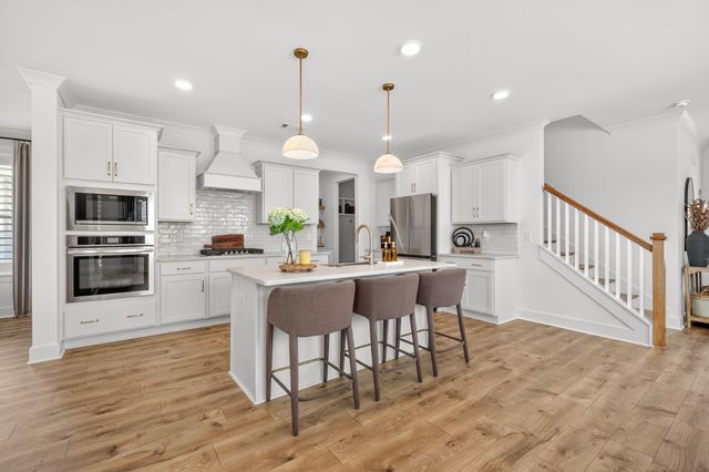 709 Conifer Dr, Spring Hill, TN 37174