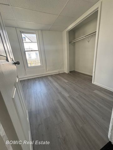 106 S Chilson Street, Bay City, MI 48706