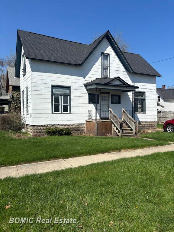 106 S Chilson Street, Bay City, MI 48706