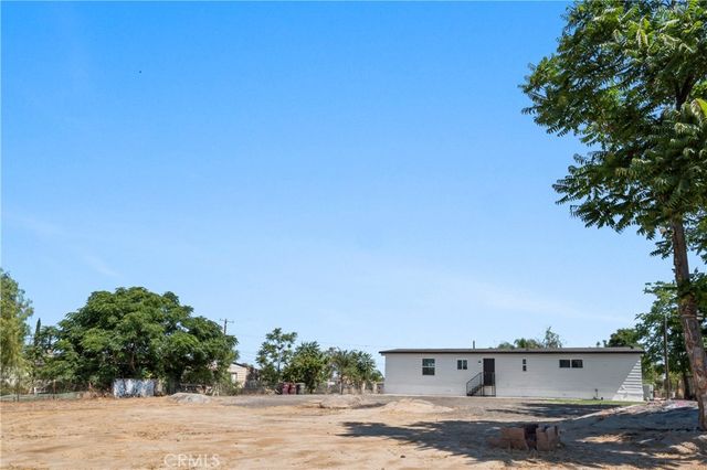 21133 Kinney, Perris, CA 92570