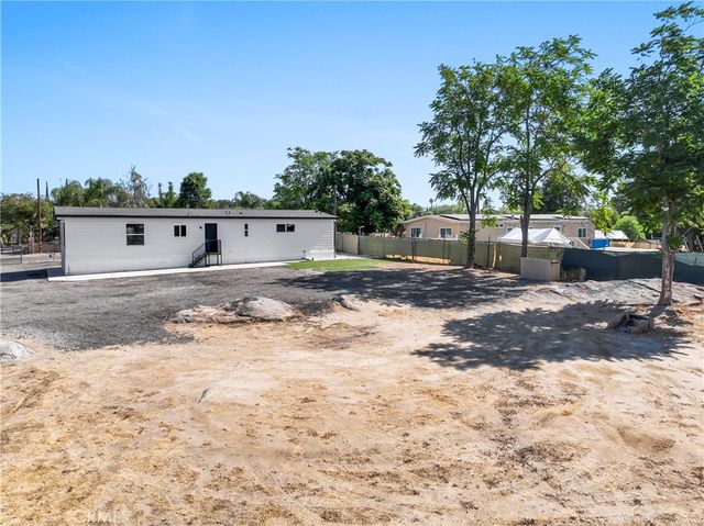 21133 Kinney, Perris, CA 92570
