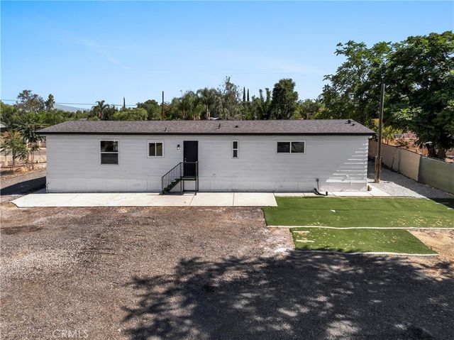 21133 Kinney, Perris, CA 92570