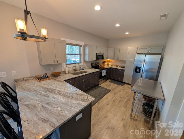 386 Sunset Drive 14, Mill Spring, NC 28756