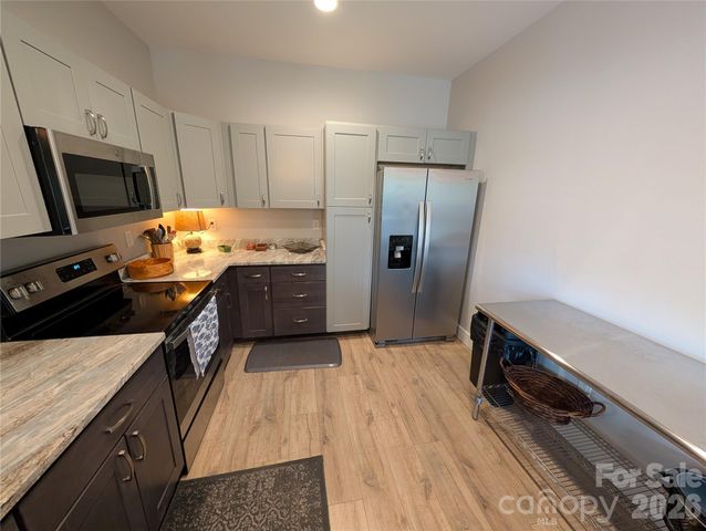 386 Sunset Drive 14, Mill Spring, NC 28756