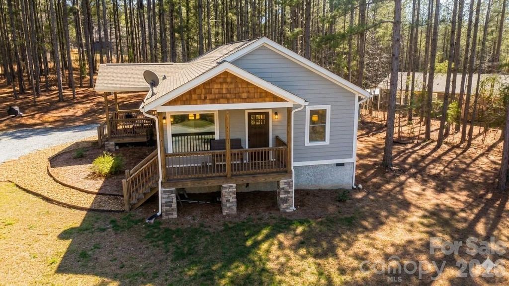 386 Sunset Drive 14, Mill Spring, NC 28756