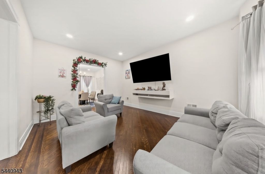 216 N Maple Ave, East Orange City, NJ 07017 — photo 3