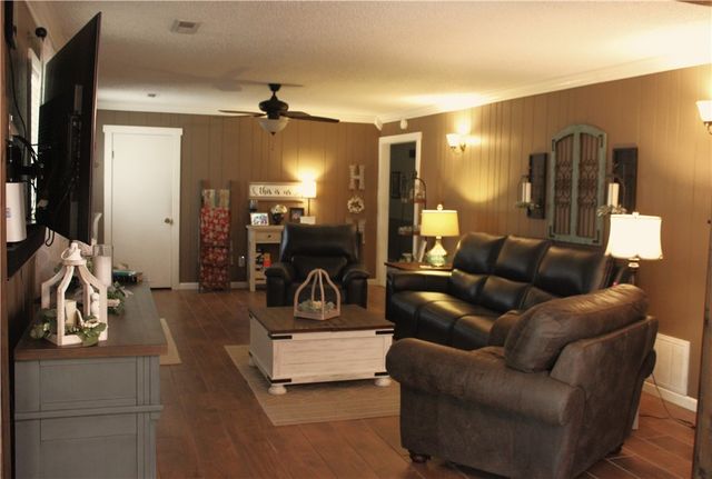 1418 Buena Vista Circle, Springdale, AR 72762