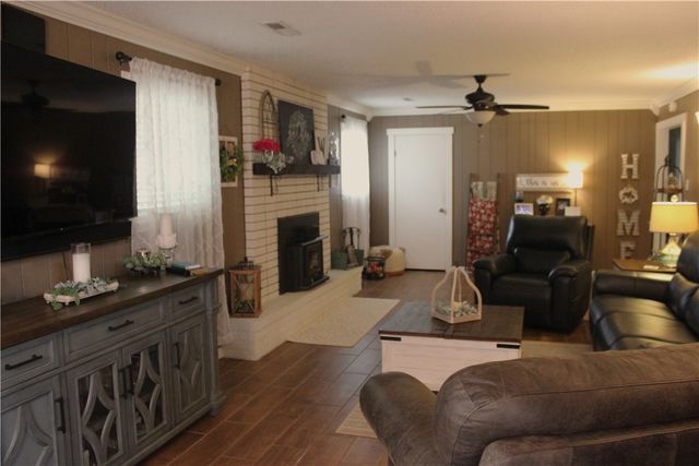 1418 Buena Vista Circle, Springdale, AR 72762