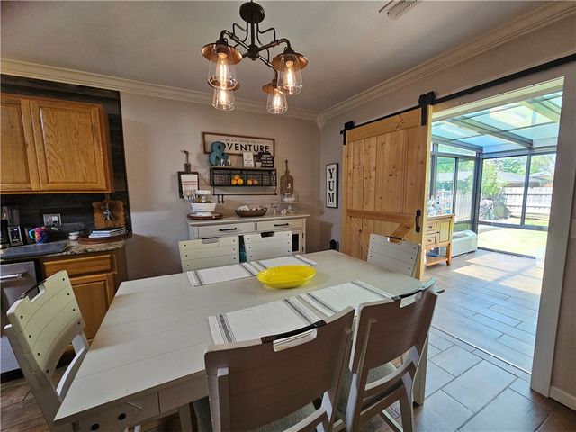 1418 Buena Vista Circle, Springdale, AR 72762