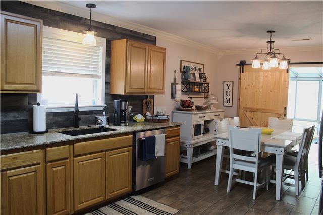 1418 Buena Vista Circle, Springdale, AR 72762