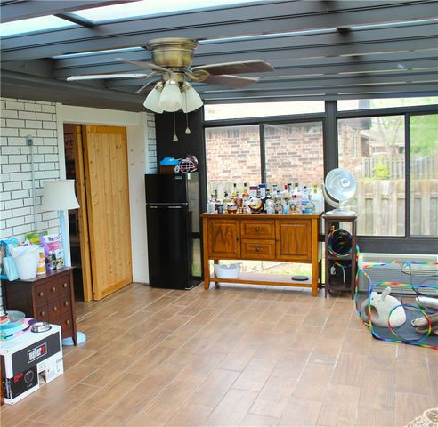 1418 Buena Vista Circle, Springdale, AR 72762