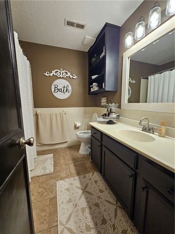 1418 Buena Vista Circle, Springdale, AR 72762