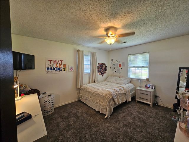 1418 Buena Vista Circle, Springdale, AR 72762