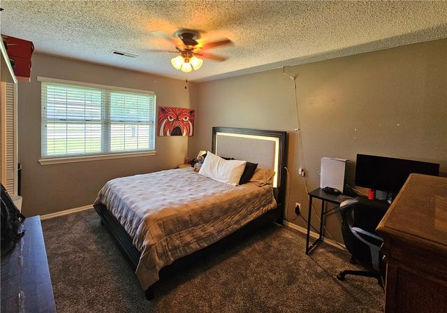 1418 Buena Vista Circle, Springdale, AR 72762