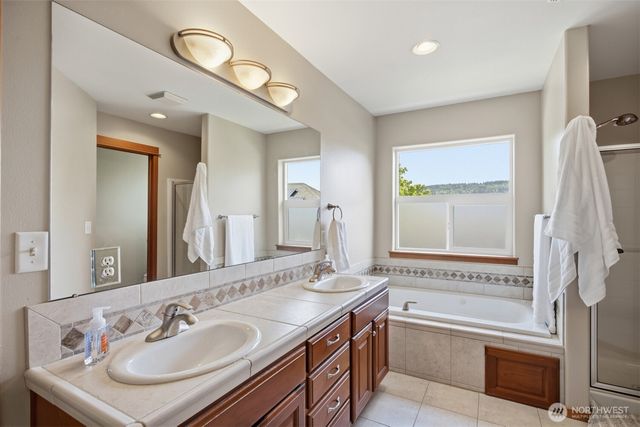 3936 Springland Lane, Bellingham, WA 98226