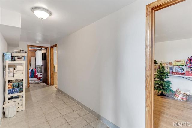 9134 Niger Drive, St Louis, MO 63123