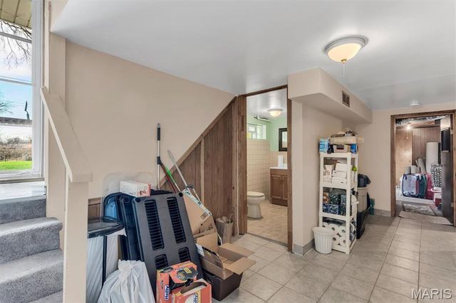 9134 Niger Drive, St Louis, MO 63123