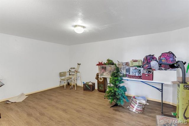 9134 Niger Drive, St Louis, MO 63123