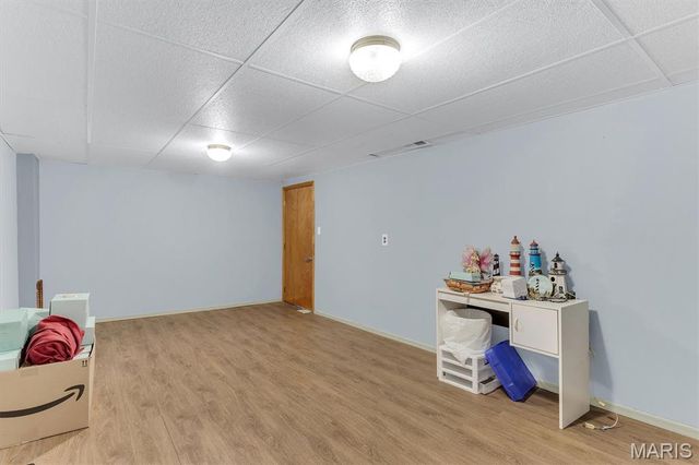 9134 Niger Drive, St Louis, MO 63123