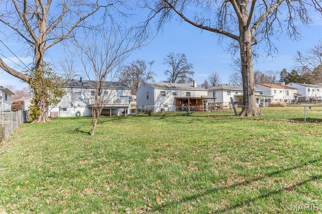 9134 Niger Drive, St Louis, MO 63123