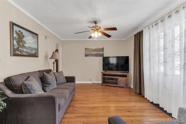 9134 Niger Drive, St Louis, MO 63123