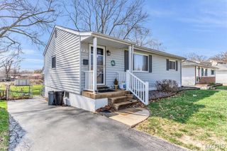 9134 Niger Drive, St Louis, MO 63123