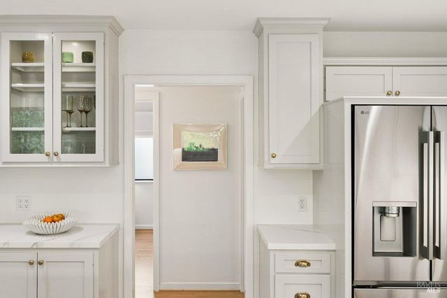 261 Glen Park Ave, San Rafael, CA 94901