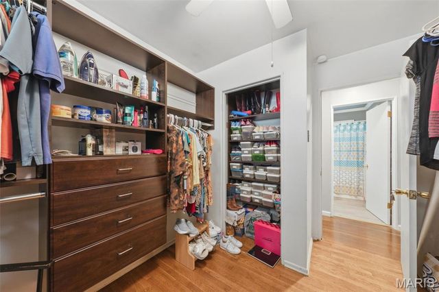 6908 Howdershell Road, Hazelwood, MO 63042