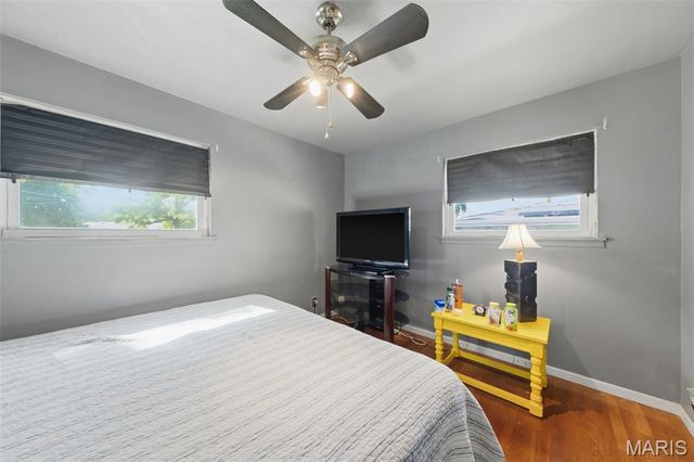 6908 Howdershell Road, Hazelwood, MO 63042