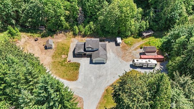 17826 214th Avenue Ct E, Orting, WA 98360