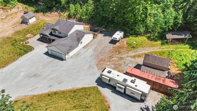 17826 214th Avenue Ct E, Orting, WA 98360