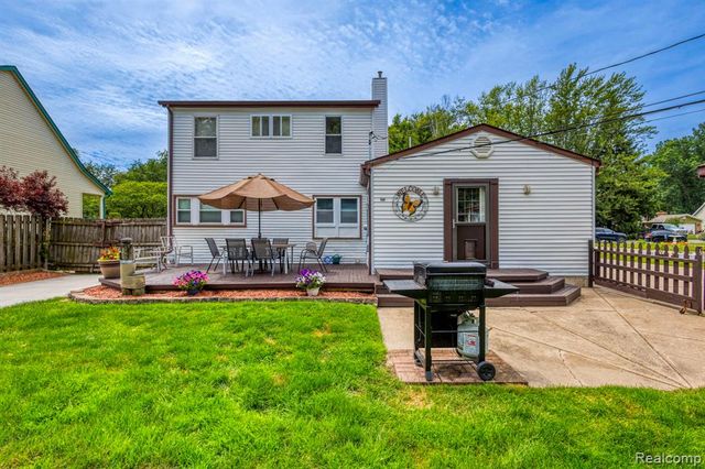 39076 Winkler Street, Harrison Twp, MI 48045