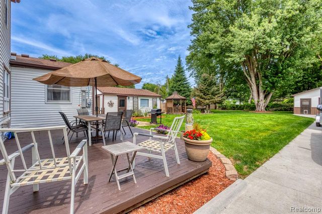 39076 Winkler Street, Harrison Twp, MI 48045