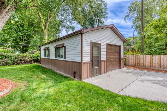 39076 Winkler Street, Harrison Twp, MI 48045