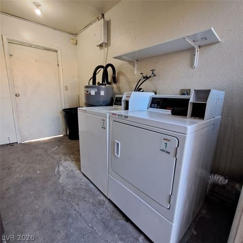 5376 Retablo Avenue 2, Las Vegas, NV 89103