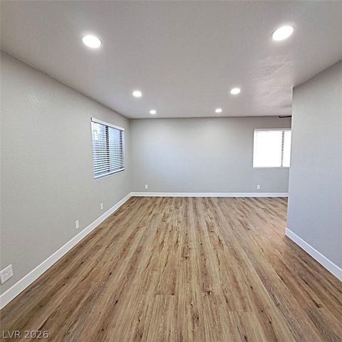5376 Retablo Avenue 2, Las Vegas, NV 89103