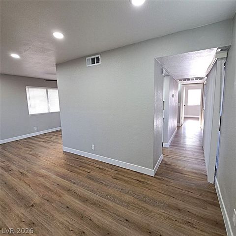 5376 Retablo Avenue 2, Las Vegas, NV 89103