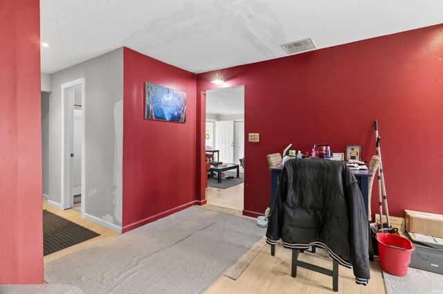 3220 N Huntington Road, Marion, IN 46952