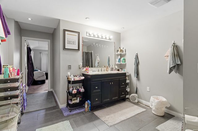 3220 N Huntington Road, Marion, IN 46952