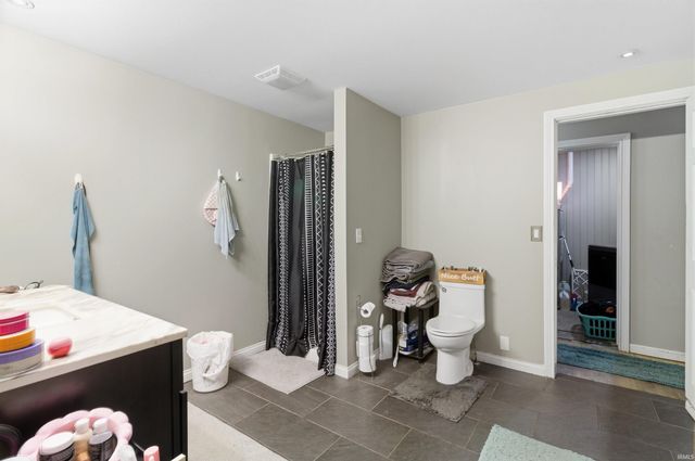 3220 N Huntington Road, Marion, IN 46952