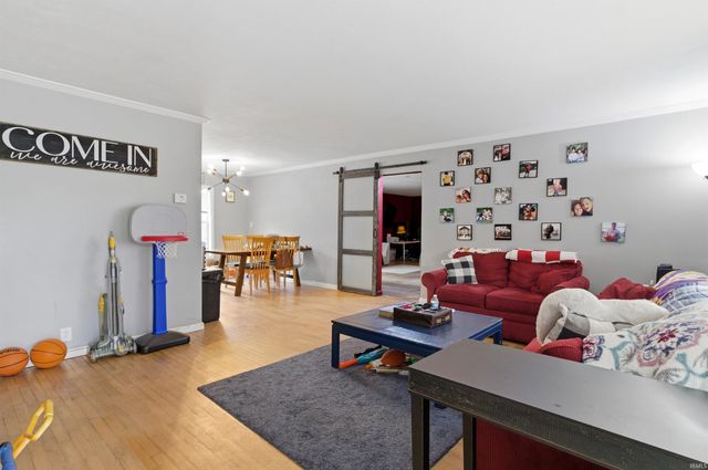 3220 N Huntington Road, Marion, IN 46952