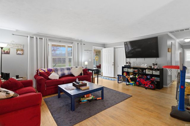 3220 N Huntington Road, Marion, IN 46952