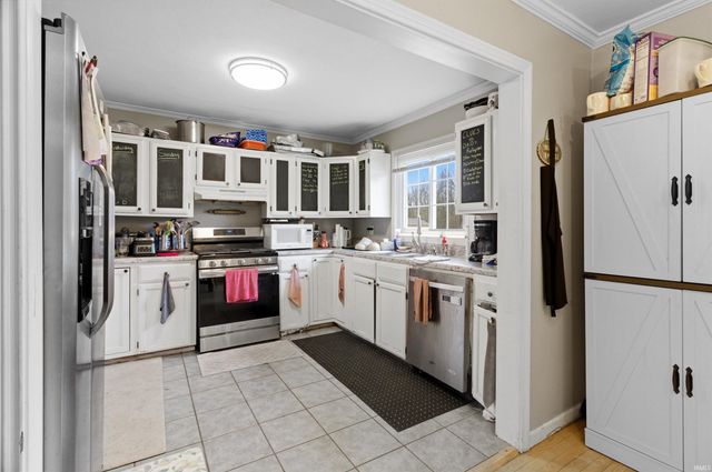 3220 N Huntington Road, Marion, IN 46952