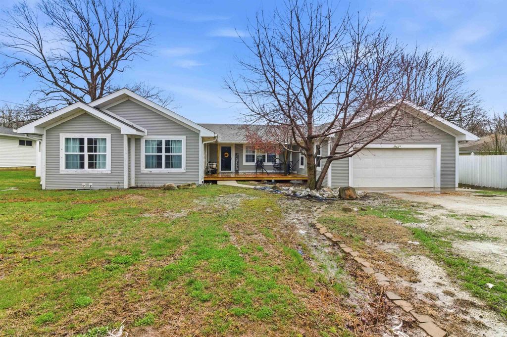 3220 N Huntington Road, Marion, IN 46952