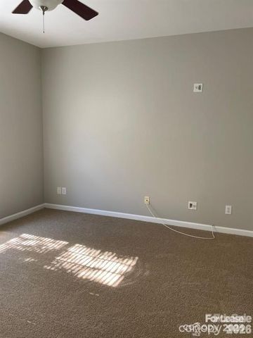 11435 Dixie Glen Drive, Charlotte, NC 28277