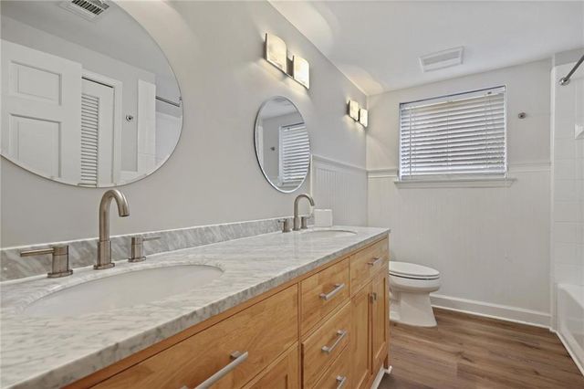 5860 Riverwood N Drive, Atlanta, GA 30328